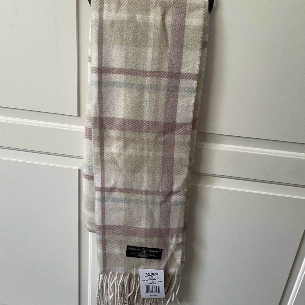 D&Y Soft Plaid Scarf in Cream and Pink